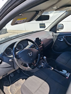 Vând Dacia Duster,An 2012,1600 cm3 benzină + gpl din fabrică - imagine 6