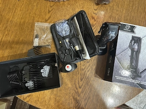 Kit aparat de tuns FadeBlade Clipper Pro + set foarfeci + accesorii