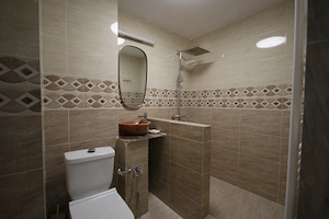 cazare turism apartament 3 camere central - imagine 7