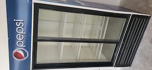 Frigider vitrina cu usa dubla