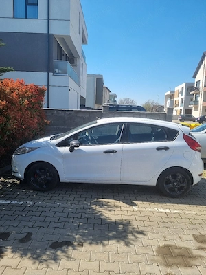 Vand Ford Fiesta prima înmatriculare 2012 - imagine 2