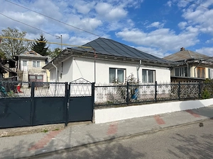 SCHIMB CASA cu apartament plus diferenta 