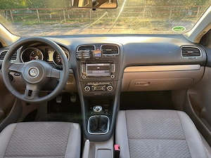 Vand VW Golf 6 1.6 TDI an 2011 euro 5 NAVI - imagine 8