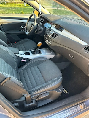 Vand Renault Laguna 1.5 dci an 2009 - imagine 7