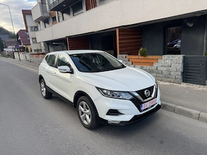 Nissan Qashqai an 2020 4x4 1.7 diesel 150 cp cârlig remorcare RAR EFECTUAT  - imagine 4
