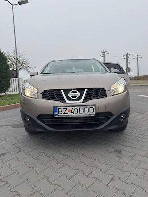 nissan qashqai +2