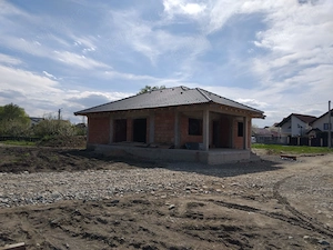 Casa la rosu in Râșnov.  Cartierul Primăverii.  Locatie perfectă la marginea padurii.169900 euro  - imagine 9
