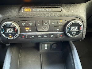 Ford Focus ACTIVE 2020 1.5 benzina 150 CP - imagine 15