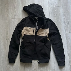 Hanorac Lacoste cu fermoar cu gluba 100% original