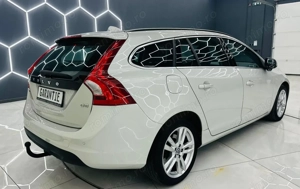 VOLVO V60 - imagine 4