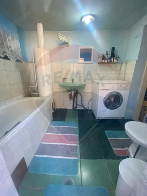 Casă spațioasă de vânzare în Bratei - imagine 11