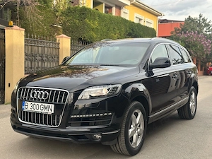 Audi Q7   2015 7 Fabricatie  7 Locuri  Panorama   3.0TDI 245cp  Full Chrome  Piele Navigatie  Servic