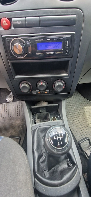 Seat Cordoba 1.4 i - imagine 2