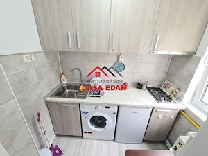 Garsoniera in Campina--24.000e - imagine 11