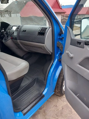 De vânzare VW T5 Doka 6 locuri 2009 2.5TDI Euro 4 Recent adus  - imagine 9