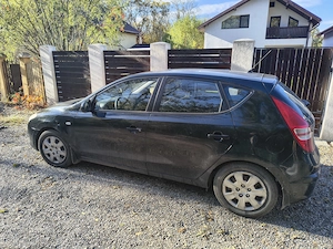 Vând Hyundai i30 - imagine 2