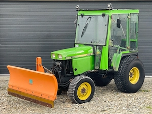 Tractor John Deere 955 4x4   Motorizare Yan - Mar 1486cc Diesel ( 3 cilindrii )   Servo  Recent adus - imagine 2