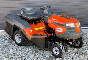Tractoraș de tuns iarba gazon Husqvarna TC 130 2014   cu Coș   350cc   12.5 Recent adus !