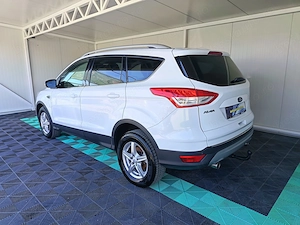 Ford Kuga 1.6 Benzina 150 CP An 2014 - imagine 3