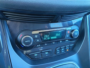 Ford Kuga 1.6 Benzina 150 CP An 2014 - imagine 16