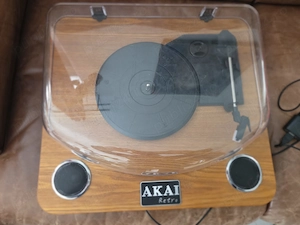 Pickup Akai Retro cu boxe integrate   stare foarte bună - imagine 2