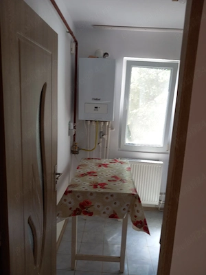 Vând apartament în Galați Micro 40 str Craiu Vasile Nr 9N5 sc1 ap17 et 4 - imagine 4