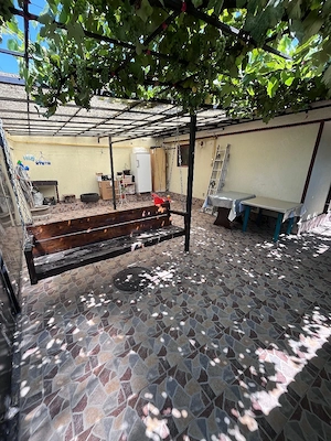 Casa la sol 4 camere, 195 mp,garaj,curte proprie Cartier Palas Constanța - imagine 3
