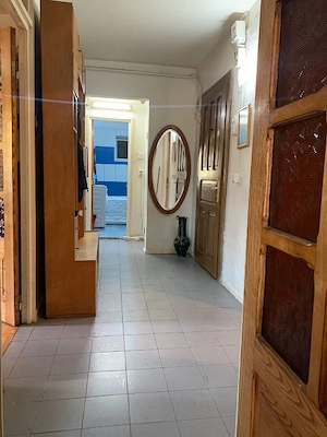 Inchiriez apartament 3 camere 