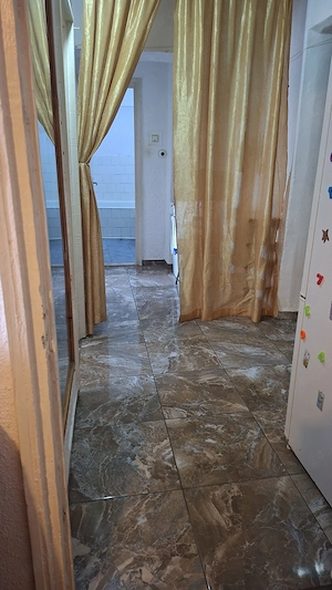 Apartament cu 2 camere decomandat, zona centrală. - imagine 3