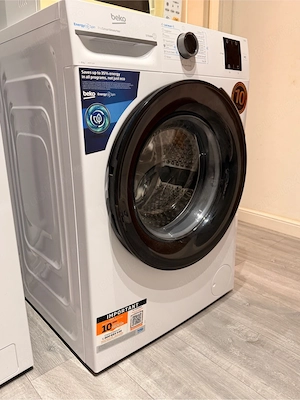 Vând Mașină de spalat Beko 8 Kg.