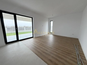 Casa individuala ~ 4 camere ~ 2 bai ~ 130mp utili + teren 470mp - imagine 9