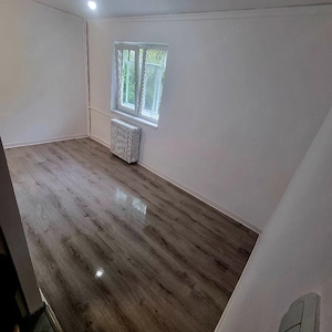 proprietar vand gars cf 3 piata Reșița etaj 2 4 gaze nou renovata - imagine 4