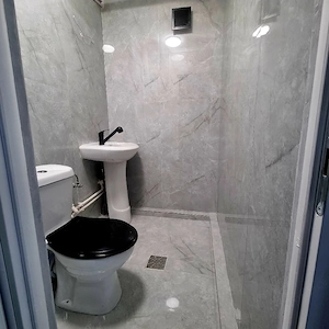 proprietar vand gars cf 3 piata Reșița etaj 2 4 gaze nou renovata - imagine 7