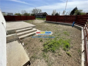 Crevedia Str Uzinei Casa 3 camere 2 bai SU 52 mp Teren 220 MP - imagine 6