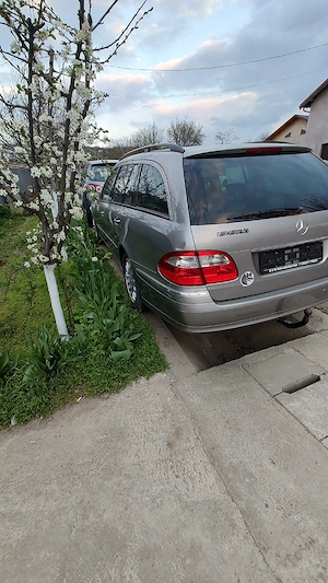 vând Autoturism Mercedes Benz E Klasse  - imagine 7