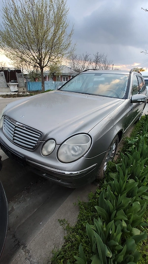 vând Autoturism Mercedes Benz E Klasse  - imagine 5