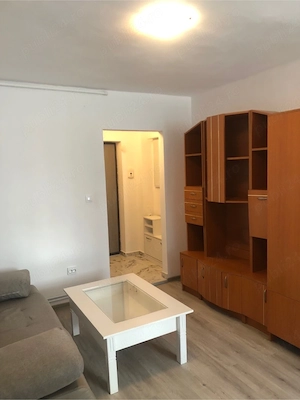 Garsoniera recent renovata - imagine 5