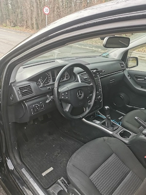 Mercedes B class 2009  - imagine 5