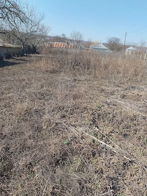 Casă bătrânească de vânzare , din zonă rurală  - imagine 3