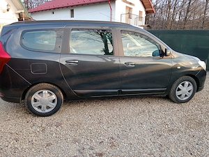 Vand schimb Lodgy Prestige,2014,motor 1,2 TCe-115cp,are 7 locuri,proprietar in carte,195000km reali - imagine 2
