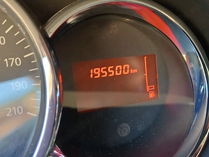 Vand schimb Lodgy Prestige,2014,motor 1,2 TCe-115cp,are 7 locuri,proprietar in carte,195000km reali - imagine 6