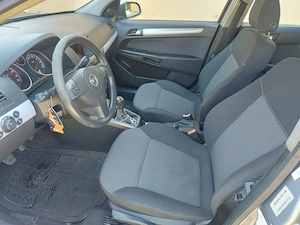 Opel  Astra Combi2005, 129000 km,Reali,16Benzina,Înmatriculată  - imagine 8