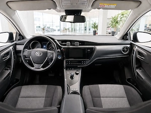 Toyota Auris 2017 1.8 hybrid - imagine 12