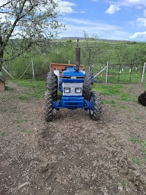 tractor  ford