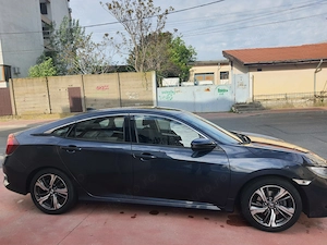 Honda Civic 1.5 VTEC Turbo 182CP - Automată  - 2021 - Full Honda Sensing - Istoric Honda - imagine 6