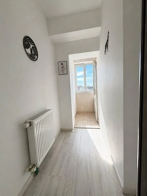 vând apartament decomandat  - imagine 2