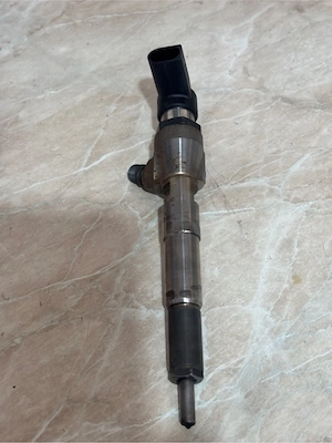 vand injector ptr Grand Vitara motor 2000 diesel - imagine 3