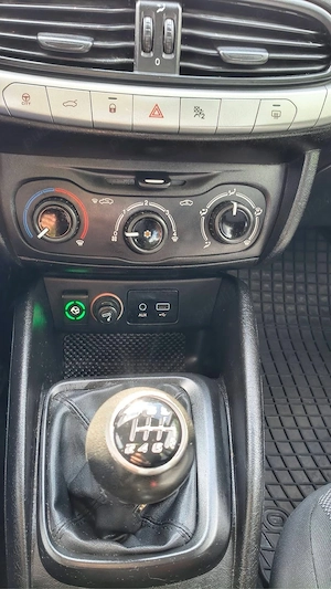 Fiat Tipo 2017 - imagine 10
