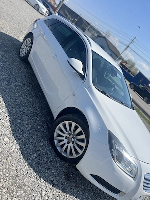 Vând Opel Insignia - imagine 2