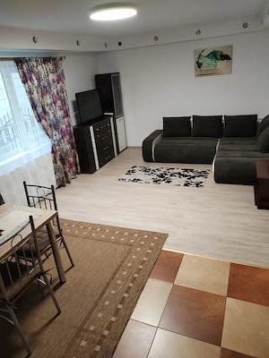 Inchiriez apartament 2 camere in vila